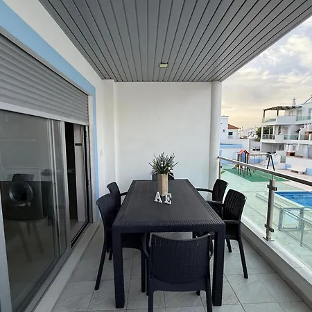 Numar A E Apartment *