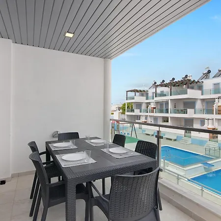 Numar A E * ヴィーラ・ノーヴァ・デ・カセラ