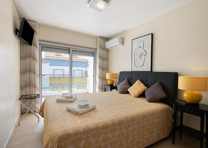 Numar A E ヴィーラ・ノーヴァ・デ・カセラ